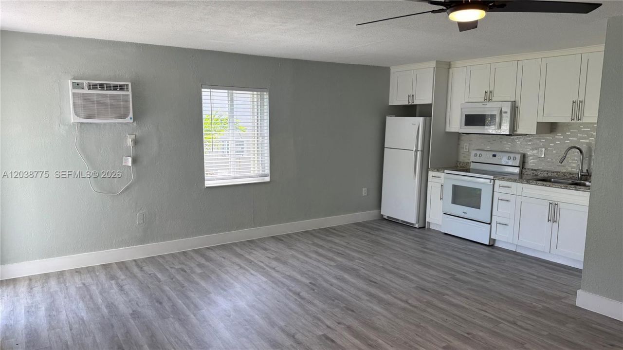 220 NW 12th St , Unit 4, Pompano Beach, FL 33060 Photo