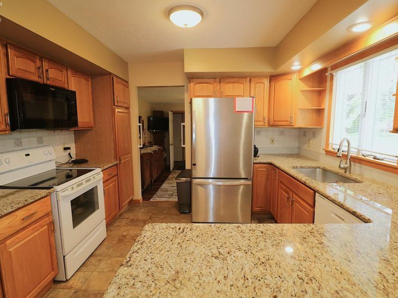 49 Executive Drive, Norwalk, OH 44857 Photo 5