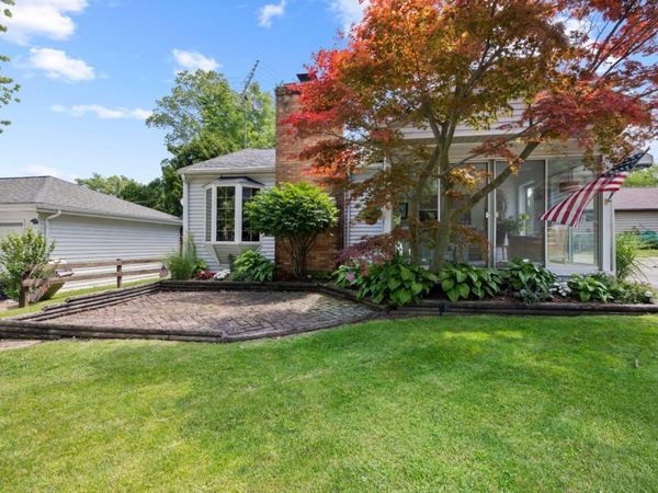 352 N Willow Dale Road, Marblehead, OH 43440