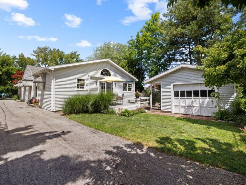 352 N Willow Dale Road, Marblehead, OH 43440 Photo 3