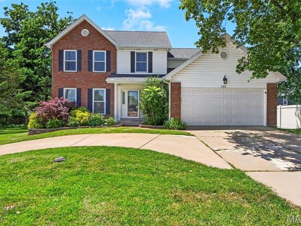 245 Reinke Road, Ballwin, MO 63021