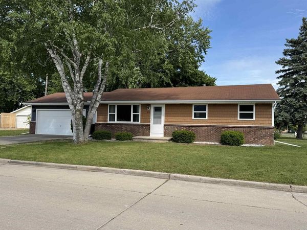 2704 N DAVID STREET, Appleton, WI 54914