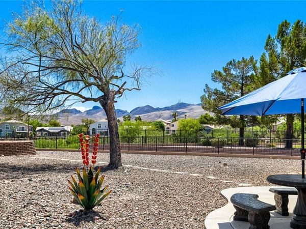 2516 Evansville Avenue , Henderson, NV 89052