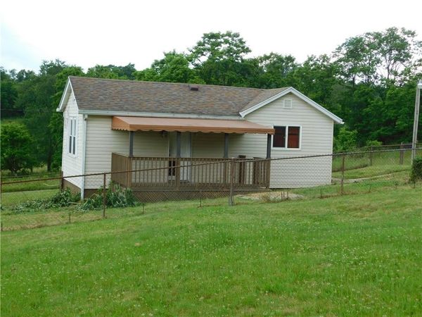 27 Community Avenue, Uniontown, PA 15401