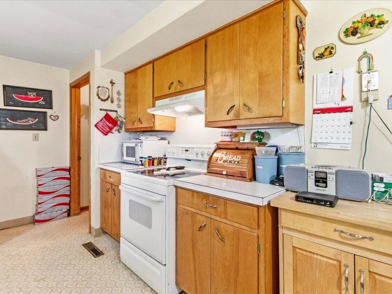 1233 Superior Street, Bellefontaine, OH 43311 Photo 8