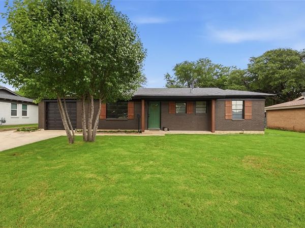 3732 Layton Avenue, Haltom City, TX 76117