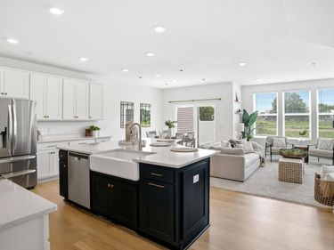 5138 94th Lane N, Brooklyn Park, MN 55443
