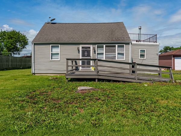 8638 Central Avenue , Burbank, IL 60459