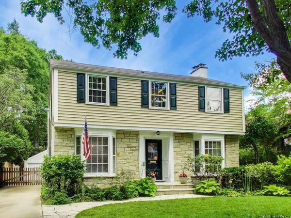 2241 Greenwood Avenue , Wilmette, IL 60091