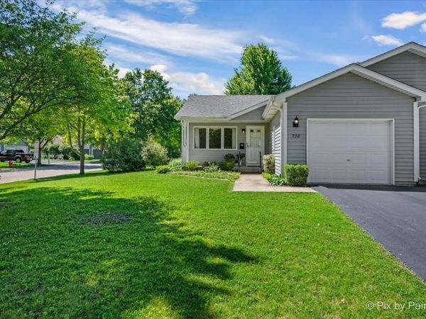 708 Harmony Court , North Aurora, IL 60542