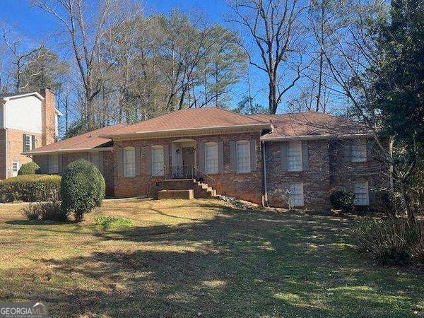 4517 E KINGS POINT Circle, Dunwoody, GA 30338