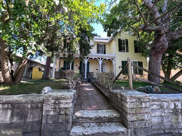 141 LINCOLN WAY WEST , CHAMBERSBURG, PA 17201