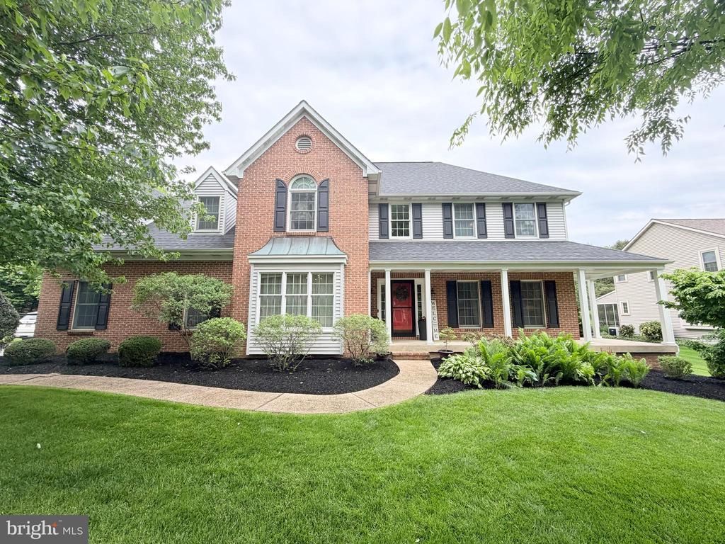 1985 Glendower Drive , Lancaster, PA 17601 Main Photo