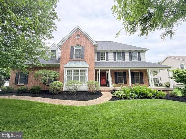 1985 GLENDOWER DRIVE , LANCASTER, PA 17601