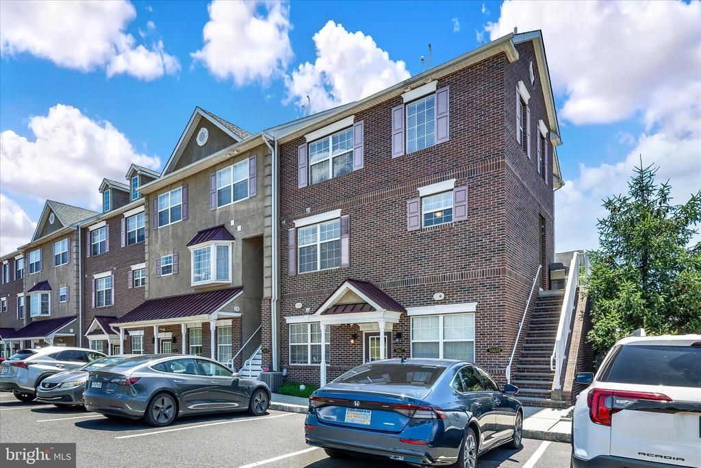 3869 Ashland Drive, Unit F2, Harleysville, PA 19438 Main Photo