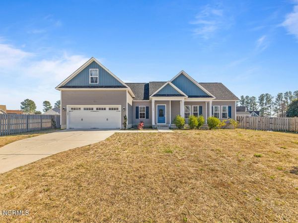 122 Pembury Way , Richlands, NC 28574
