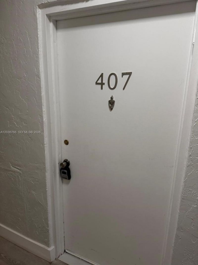 17570 Atlantic Blvd, Unit 407, Sunny Isles Beach, FL 33160 Photo