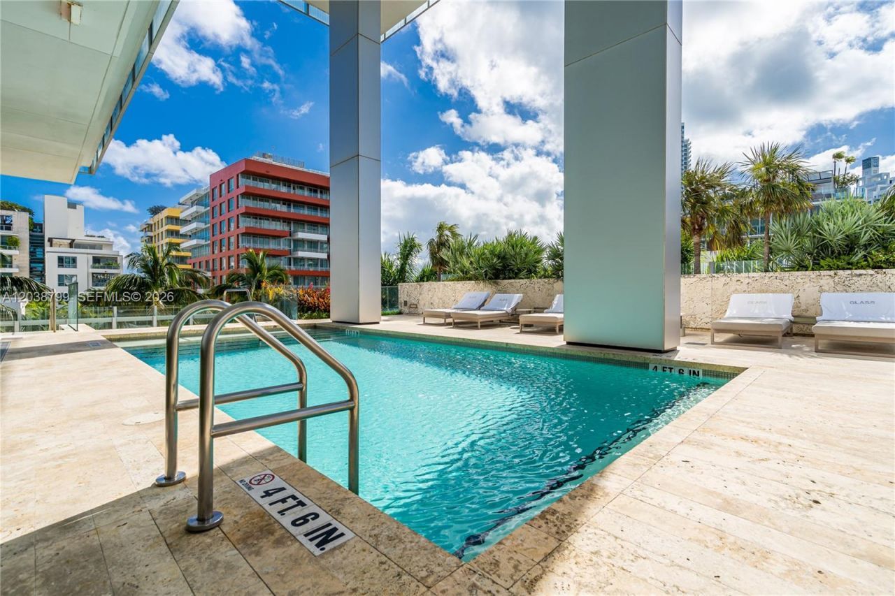 120 Ocean Dr, Unit 700, Miami Beach, FL 33139 Photo