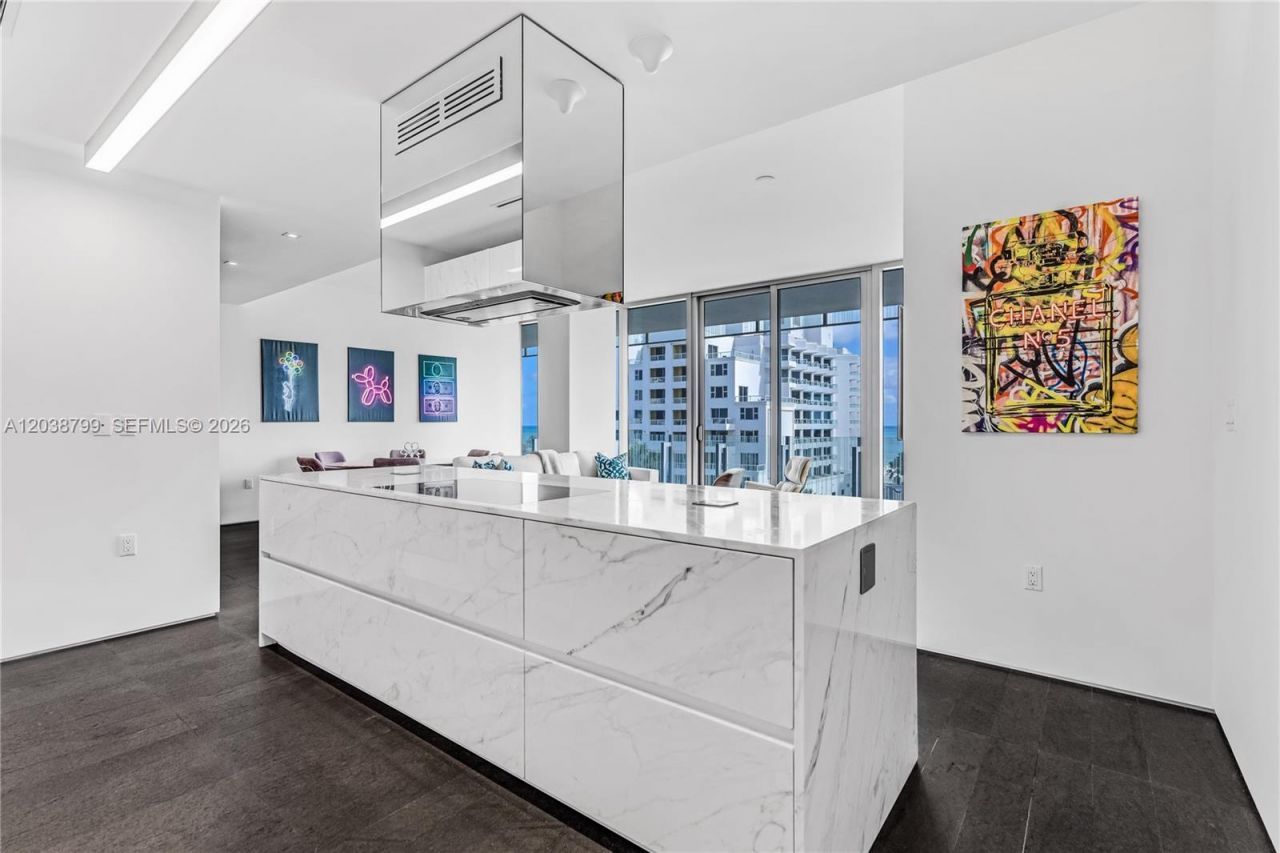 120 Ocean Dr, Unit 700, Miami Beach, FL 33139 Photo