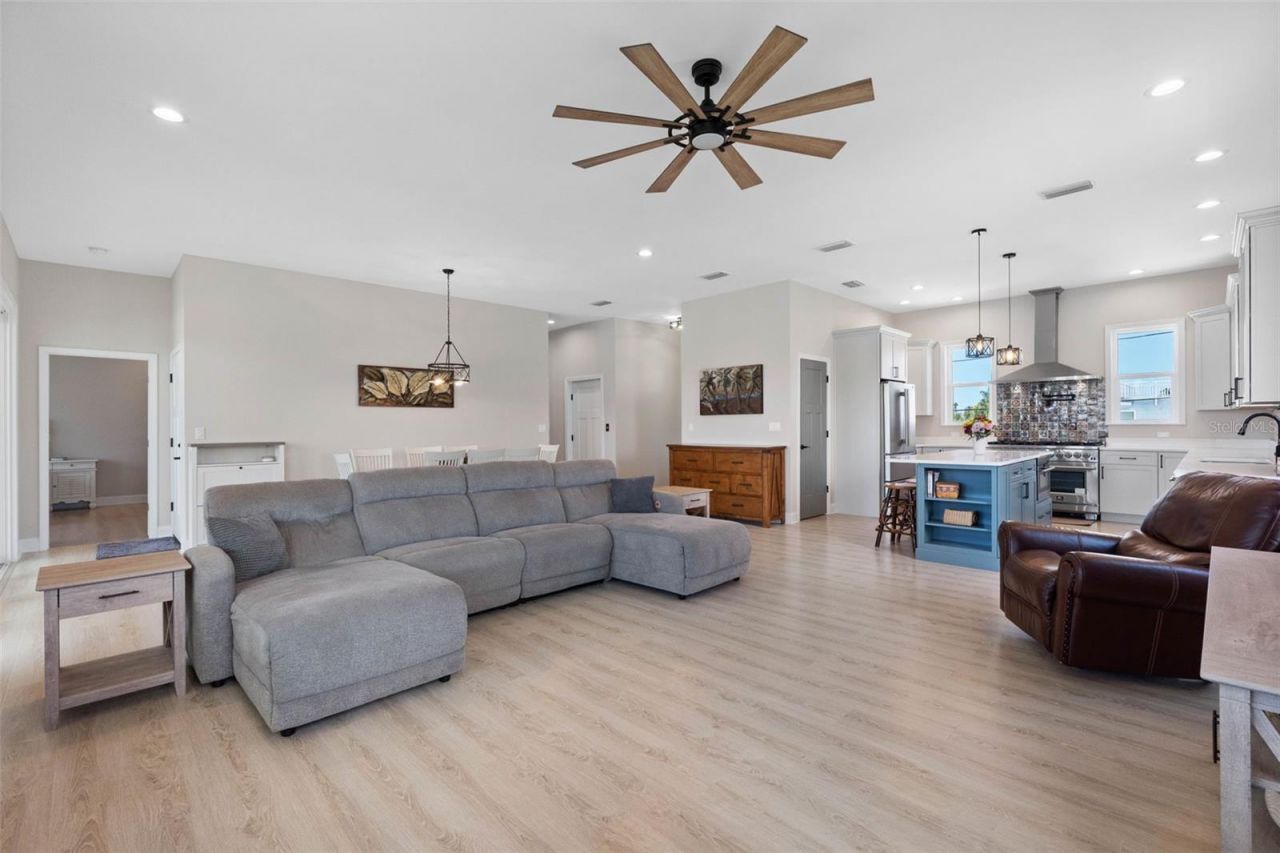 16025 Redington Drive, Redington Beach, FL 33708 Photo