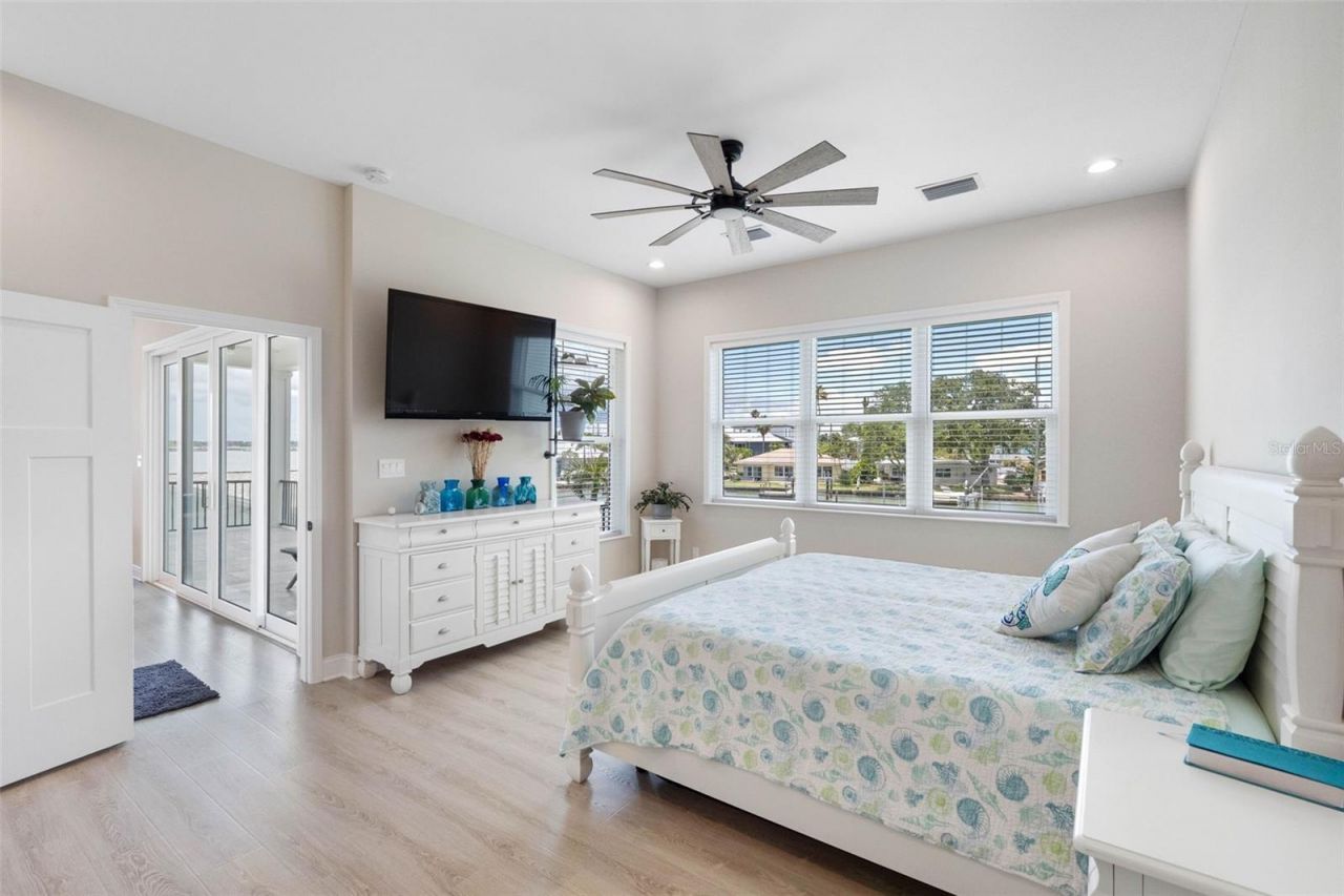 16025 Redington Drive, Redington Beach, FL 33708 Photo