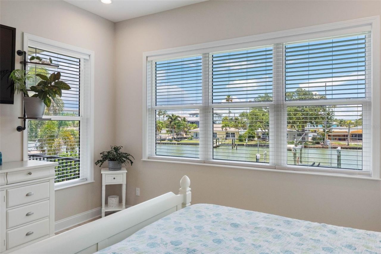 16025 Redington Drive, Redington Beach, FL 33708 Photo