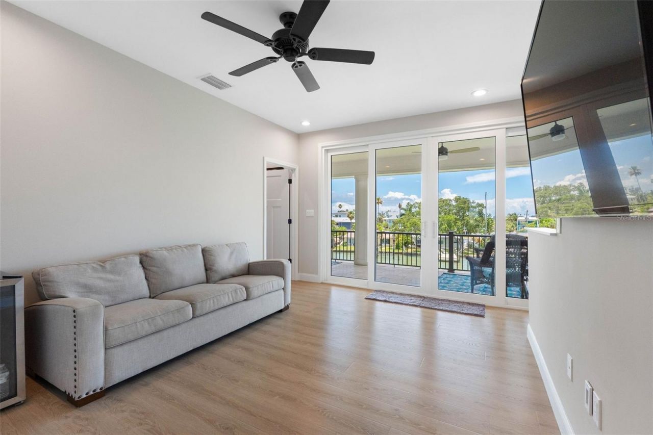 16025 Redington Drive, Redington Beach, FL 33708 Photo