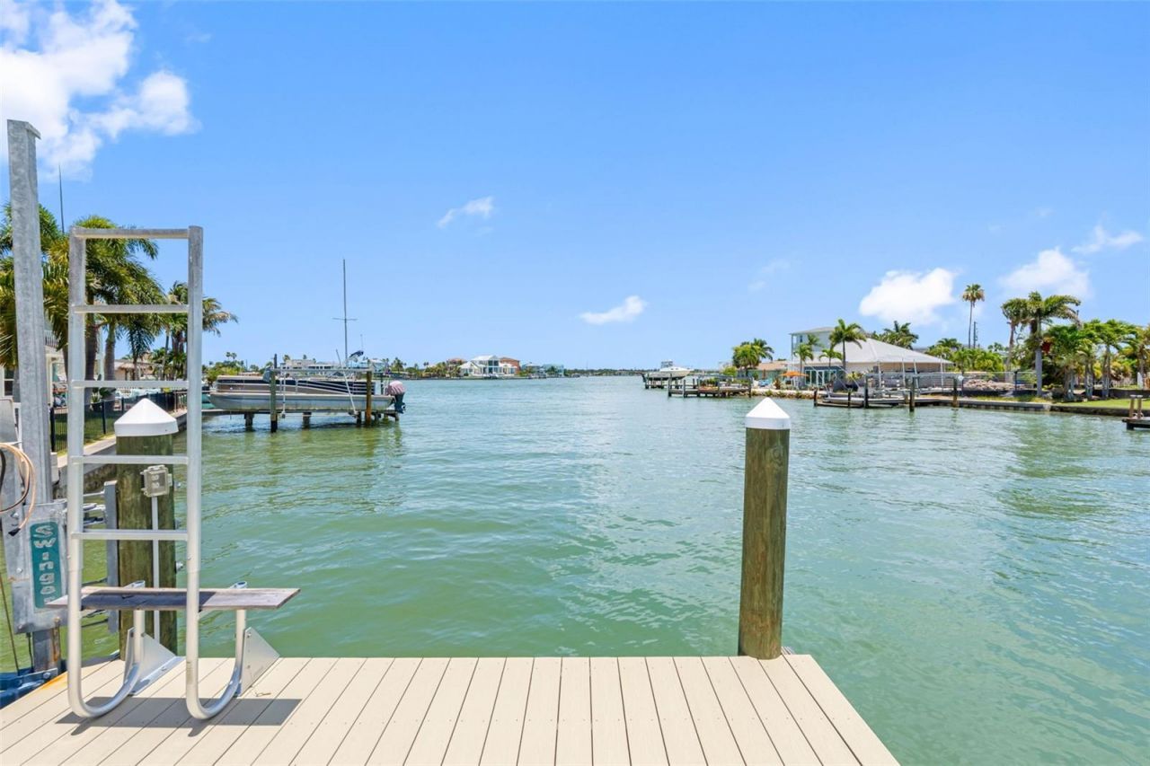 16025 Redington Drive, Redington Beach, FL 33708 Photo