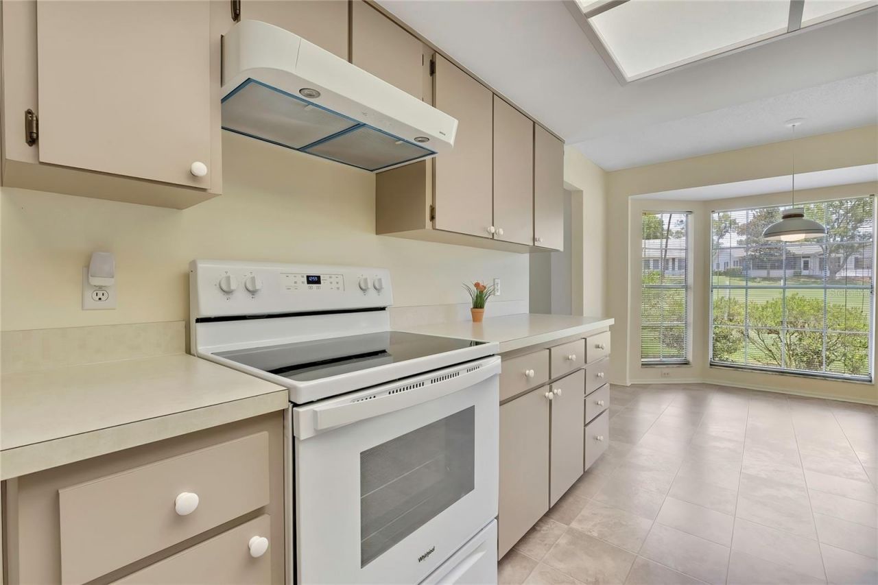 7103 Crown Oaks Drive, Spring Hill, FL 34606 Photo