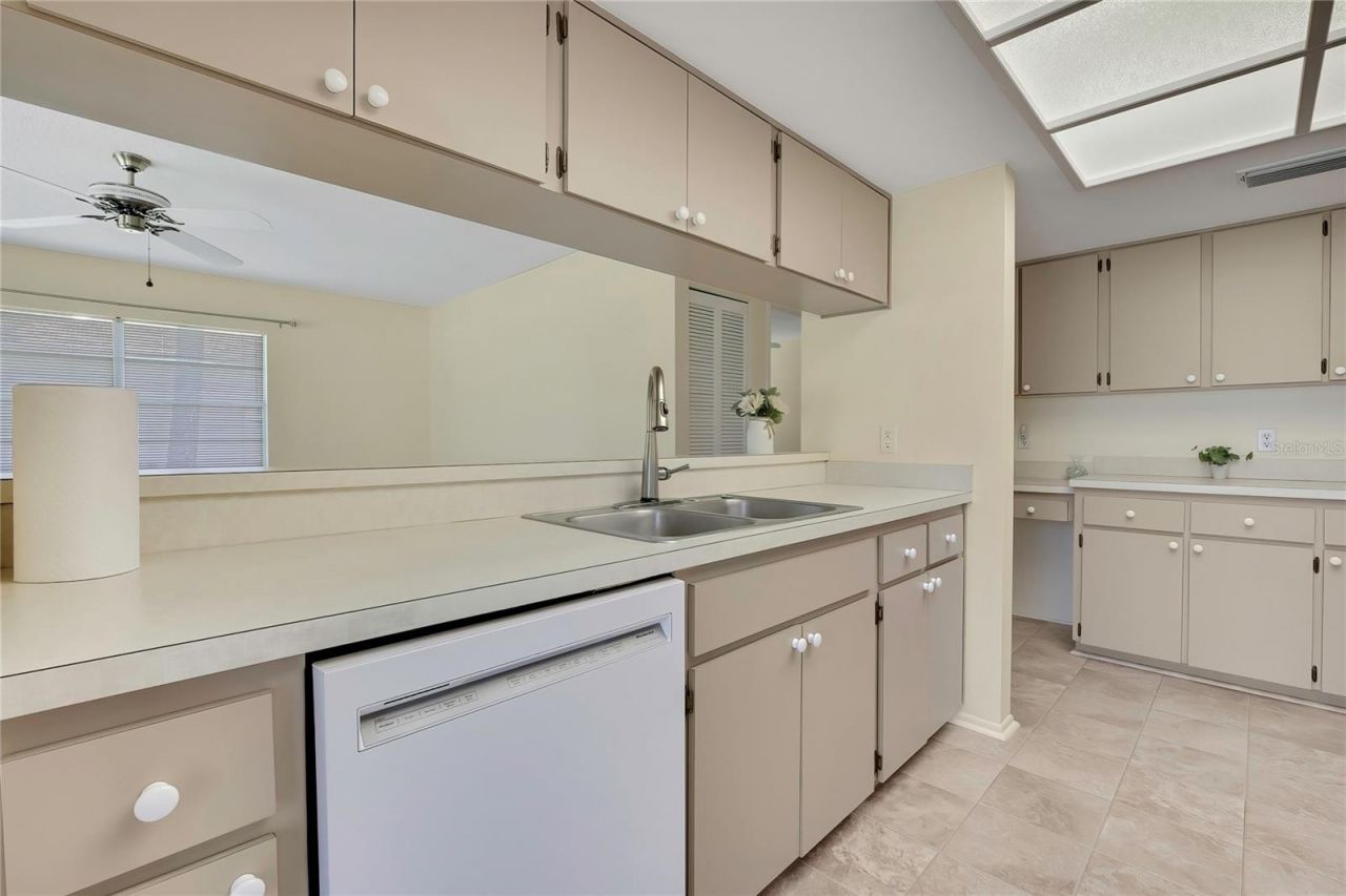 7103 Crown Oaks Drive, Spring Hill, FL 34606 Photo