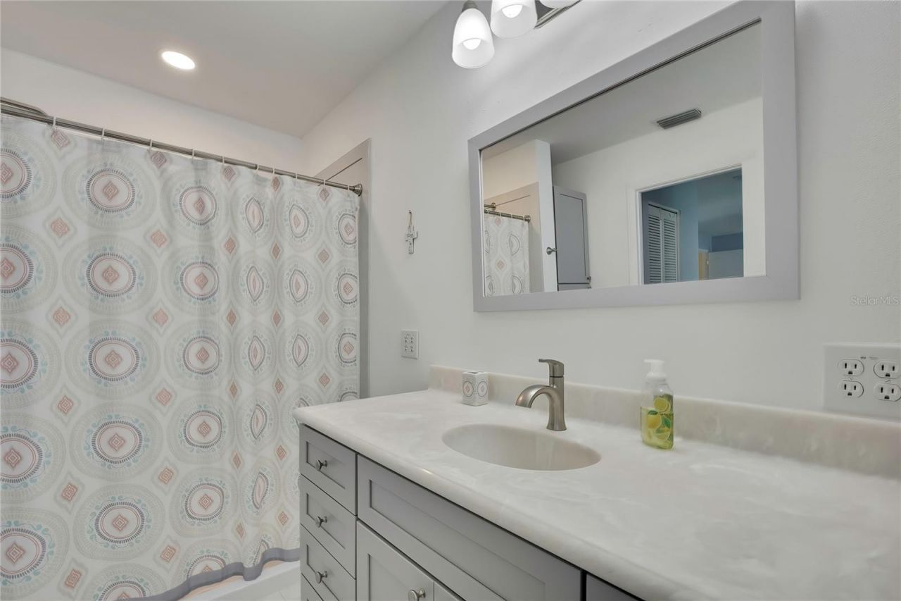 7103 Crown Oaks Drive, Spring Hill, FL 34606 Photo