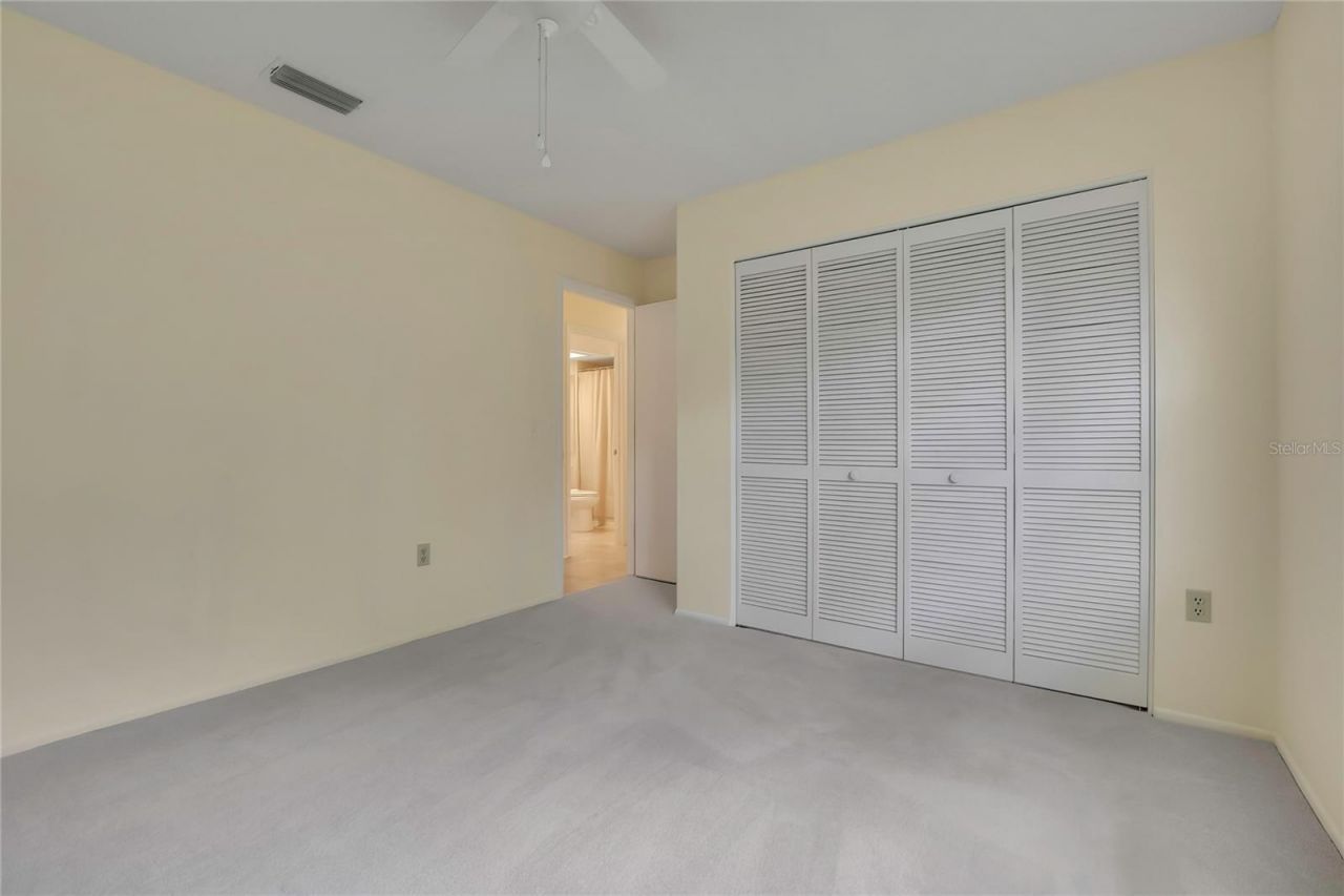 7103 Crown Oaks Drive, Spring Hill, FL 34606 Photo
