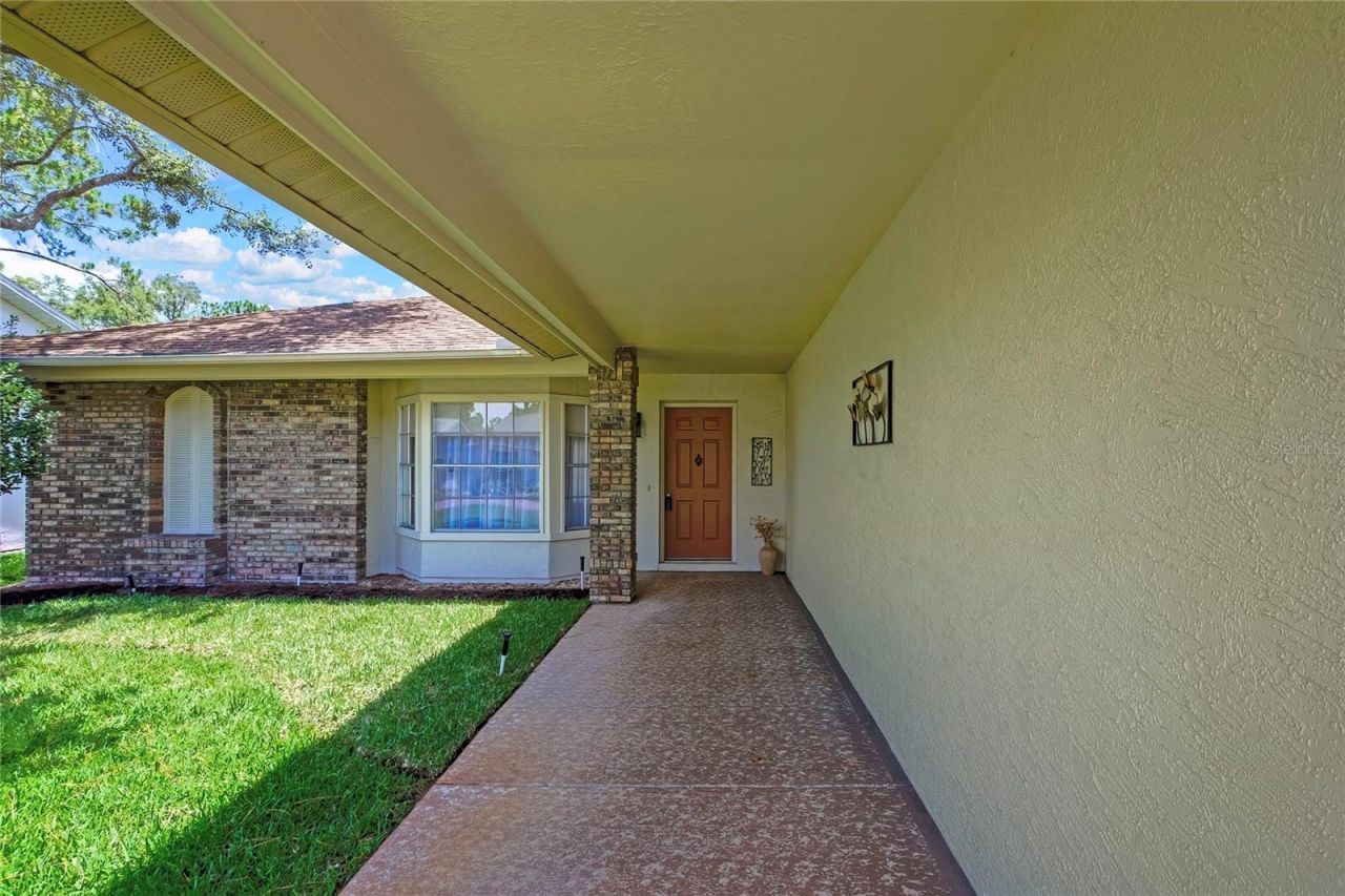 7103 Crown Oaks Drive, Spring Hill, FL 34606 Photo