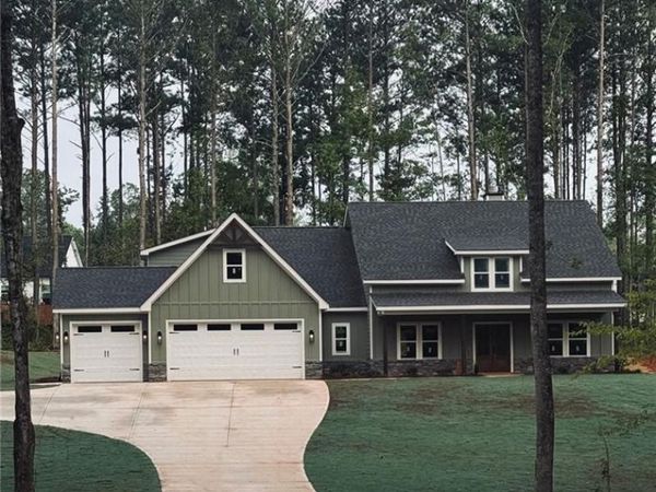 105 Holly Branch Path , Rockmart, GA 30153