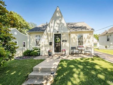609 S Fillmore Avenue , Kirkwood, MO 63122