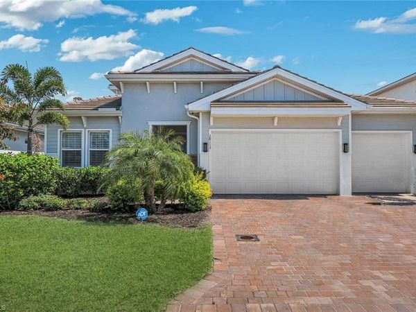 28113 Captiva Shell LOOP, BONITA SPRINGS, FL 34135