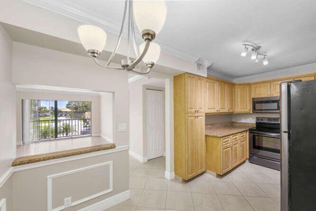 2733 SW Matheson Avenue, Unit 115-a2, Palm City, FL 34990 Photo
