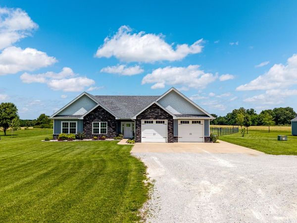 63414 E 300 Road, Grove, OK 74344