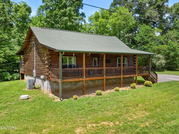 2316 Wingspan Drive, Sevierville, TN 37876