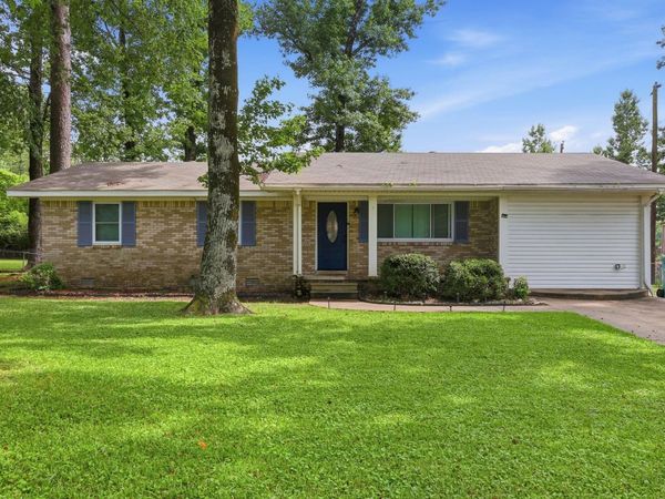 7201 Forest Dale Drive, North Little Rock, AR 72118