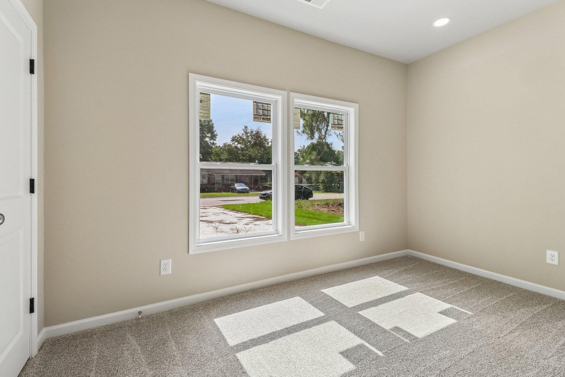 1235 Sawyer Street Photo 11