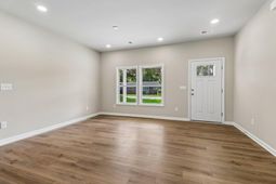 1235 Sawyer Street photo 4