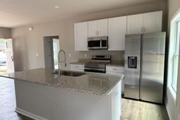 1235 Sawyer Street photo 4