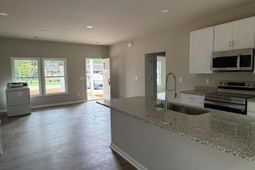 1235 Sawyer Street photo 4