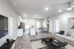 1235 Sawyer Street photo 4