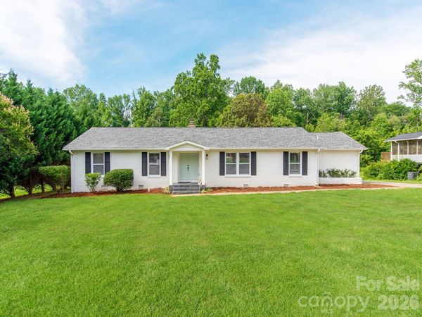 629 Belmorrow Drive , Charlotte, NC 28214