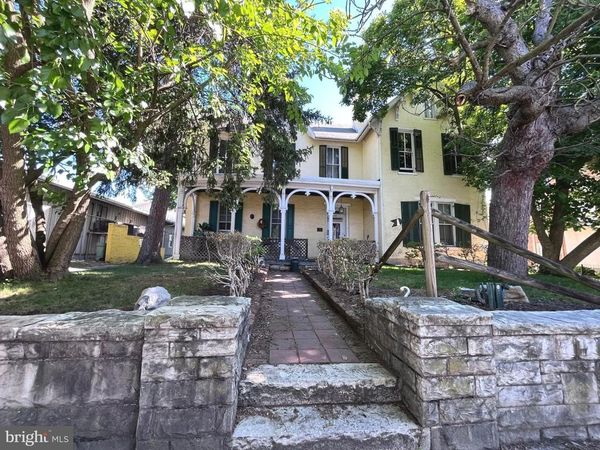 141 LINCOLN WAY WEST , CHAMBERSBURG, PA 17201