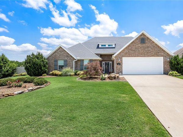 601 Bellmara Circle, Cave Springs, AR 72718