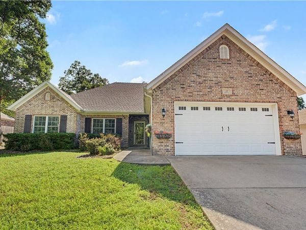 15 Thackery Lane , Bella Vista, AR 72714
