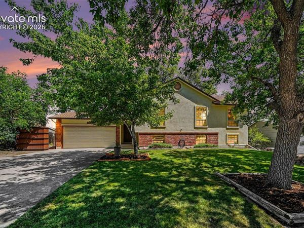 2910 Mirage Drive, Colorado Springs, CO 80920